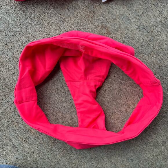 Victoria’s Secret 32B/XS The High Tie Halter and Classic Hipster Hot Pink Bikini - Picture 4 of 9